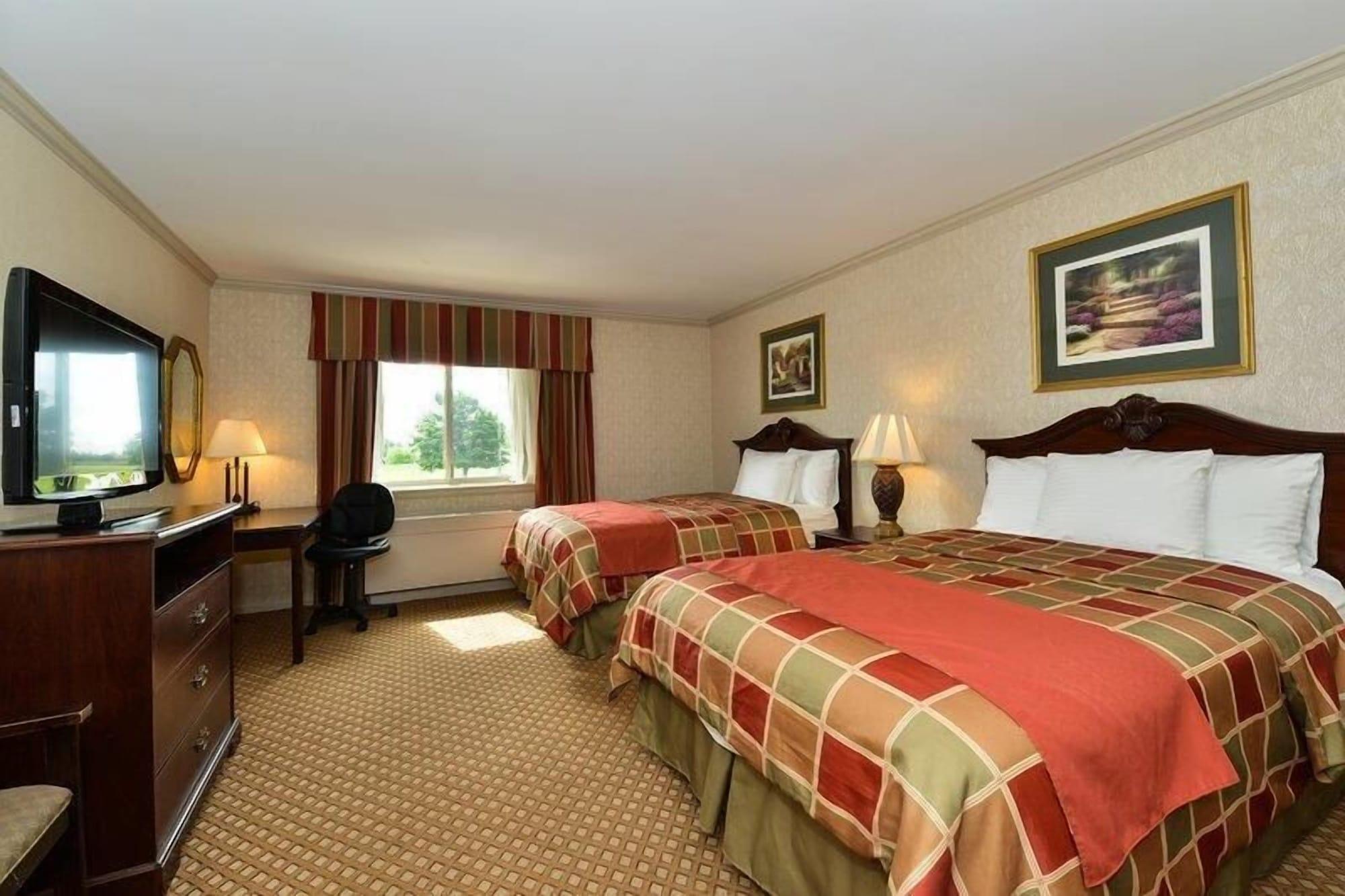 Days Inn & Suites By Wyndham Roseville/Detroit Area Екстер'єр фото