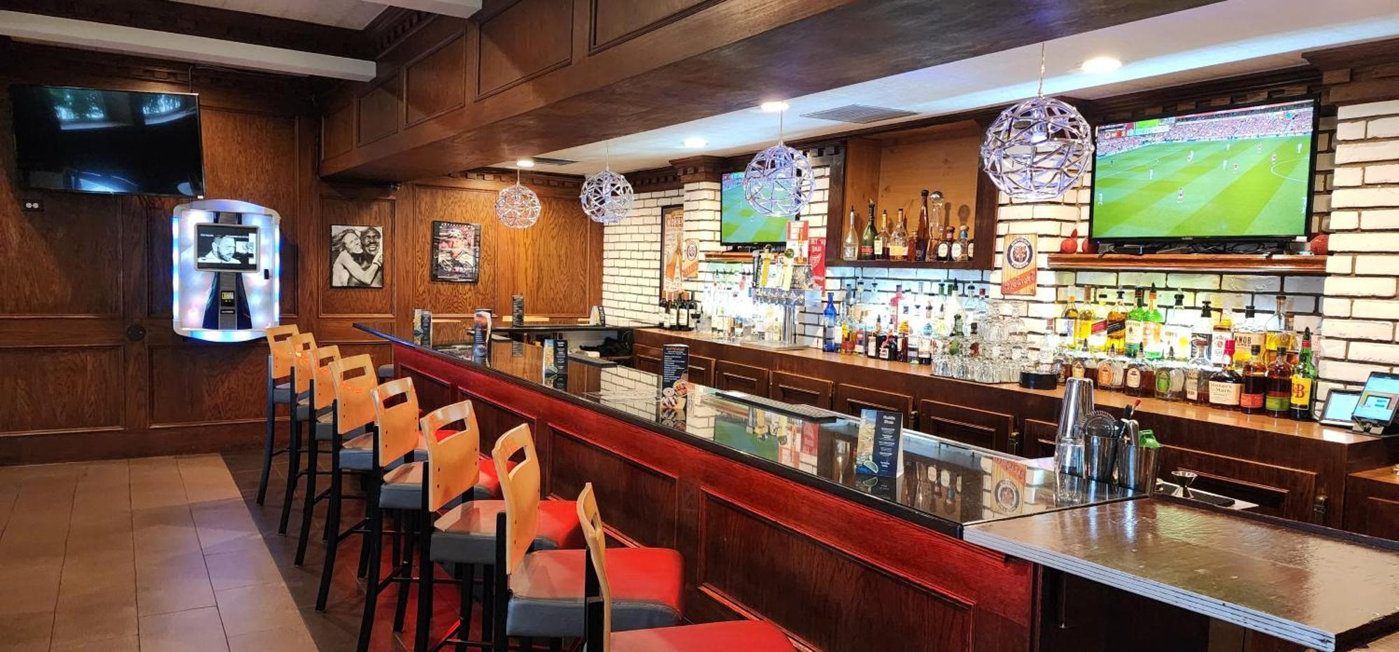 Days Inn & Suites By Wyndham Roseville/Detroit Area Екстер'єр фото